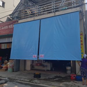 Bạt che nắng mưa tự cuốn cho Gia Đình